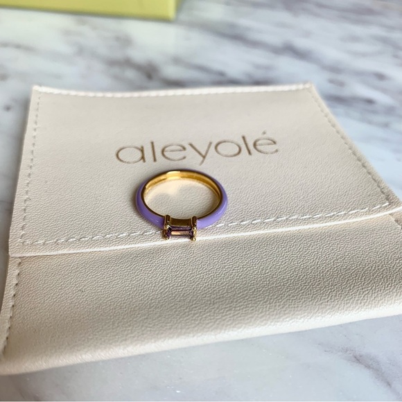 💜 Lavender Purple Gem Gold 925 Sterling Silver Enamel Ring - Picture 3 of 4